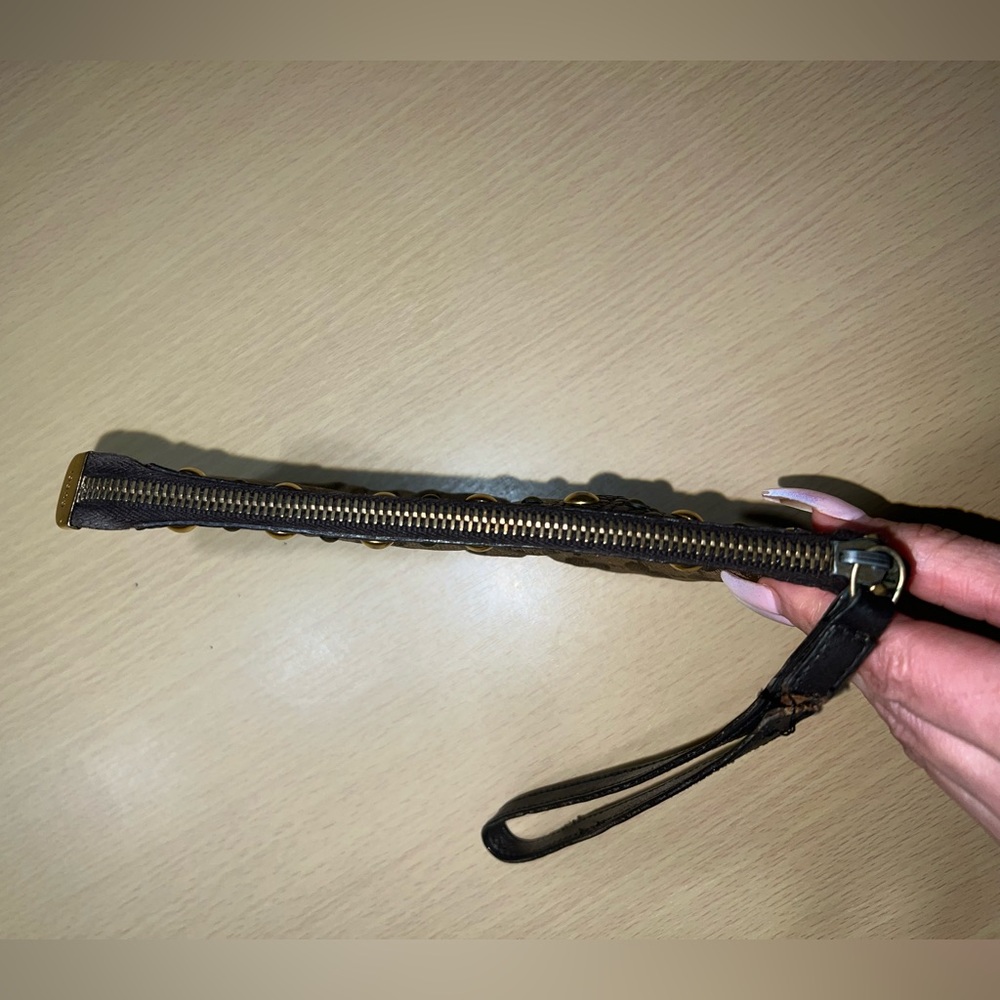Gucci Wristlet - Picture 3 of 9